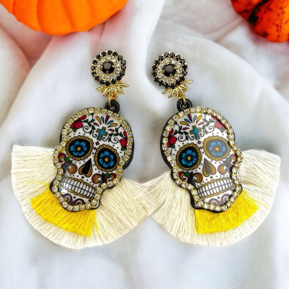 Sparkle & Spook: Rhinestone Sugar Skull Earrings for a Festive Flair! Halloween
